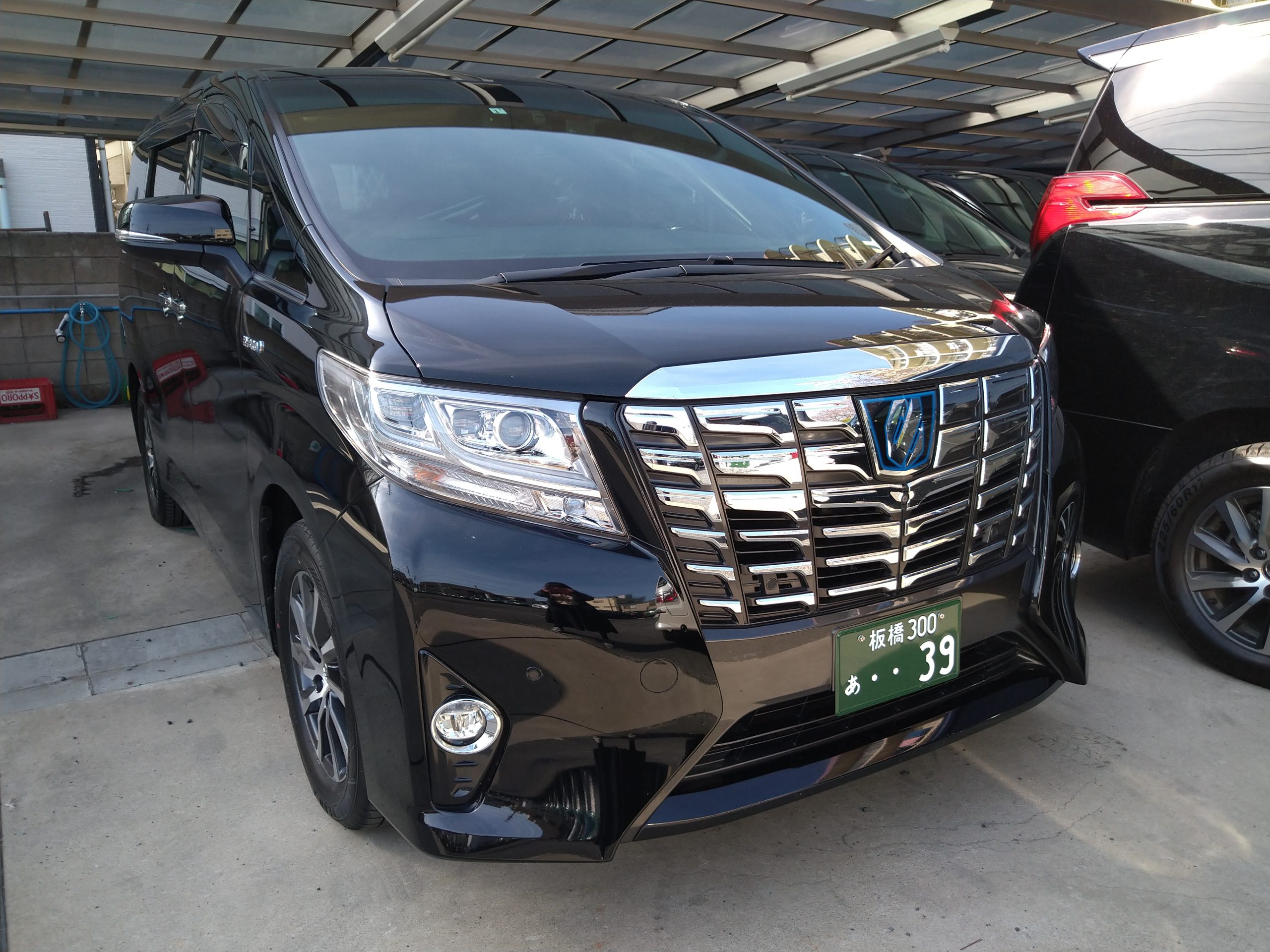 Kaishin offers luxury minivans that are comfortable, spacious and easy to get in and out.｜TOYOTA ALPHARD
